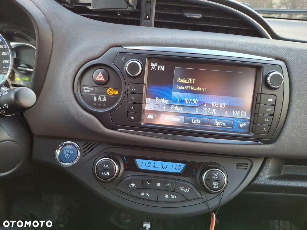 Toyota Yaris Hybrid 100 Dynamic EU6 - 9