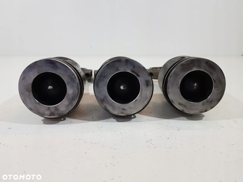 TŁOK Z KORBOWODEM BMW E90 E87 E60 E83 2.0D N47D20 - 4