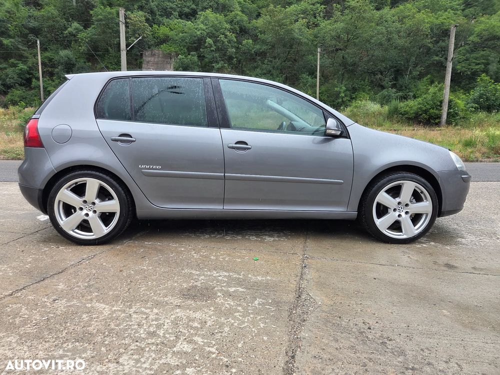 Volkswagen Golf - 3