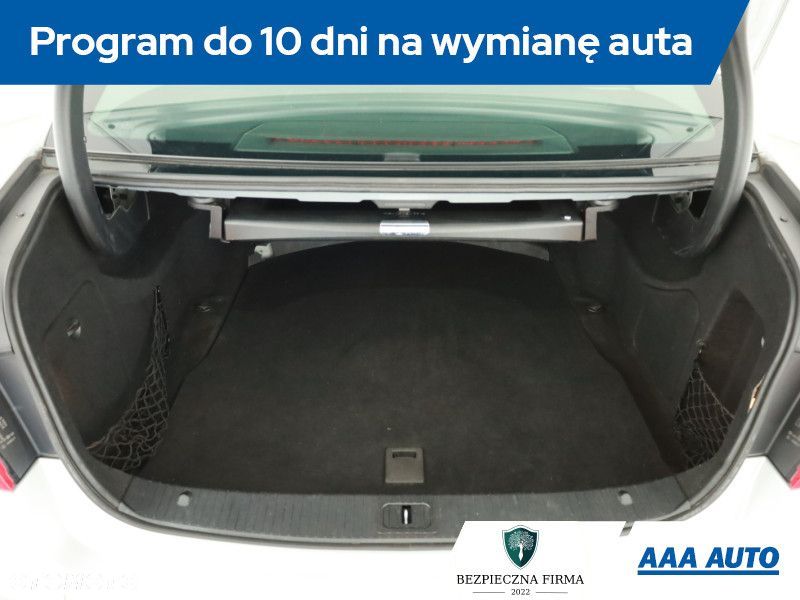 Mercedes-Benz Klasa E - 20