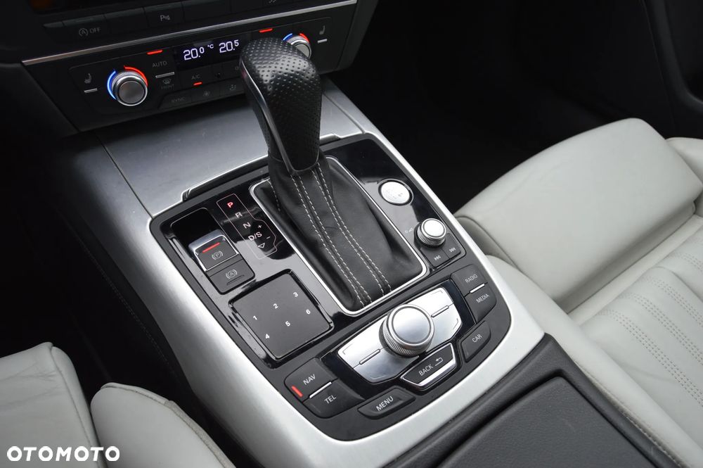 Audi A6 Avant 3.0 TDI Quattro S tronic - 25