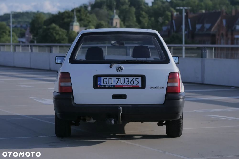 Volkswagen Golf 1.4 CL - 4