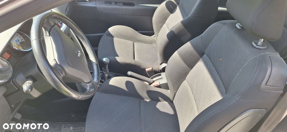 Peugeot 207 - 7