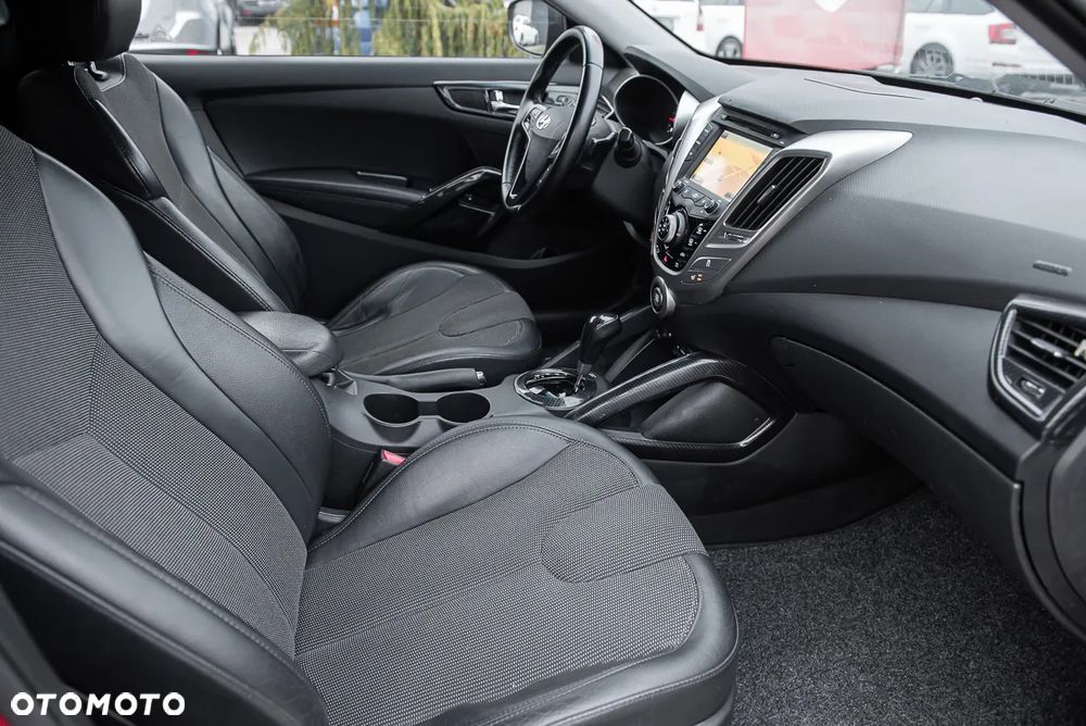 Hyundai Veloster 1.6 DCT Premium - 19