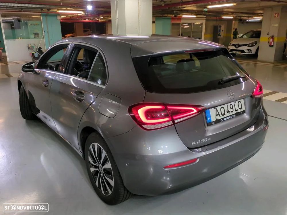 Mercedes-Benz A 250 e Style Plus - 2