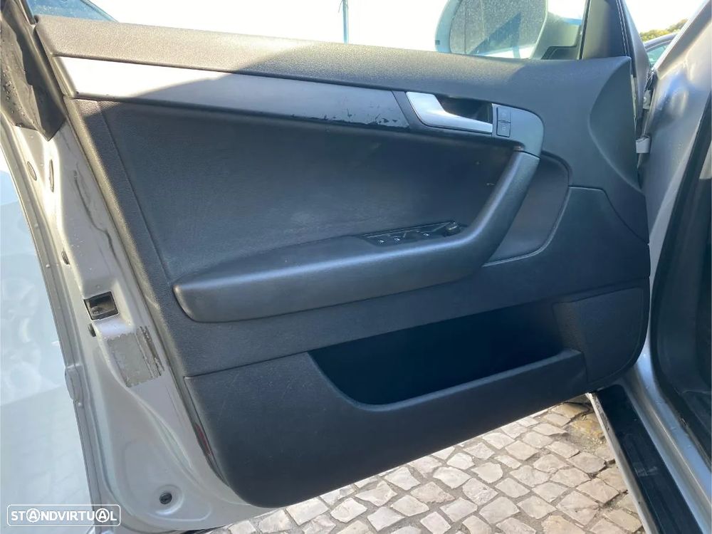 Audi A3 Sportback 1.6 TDI Attraction - 12