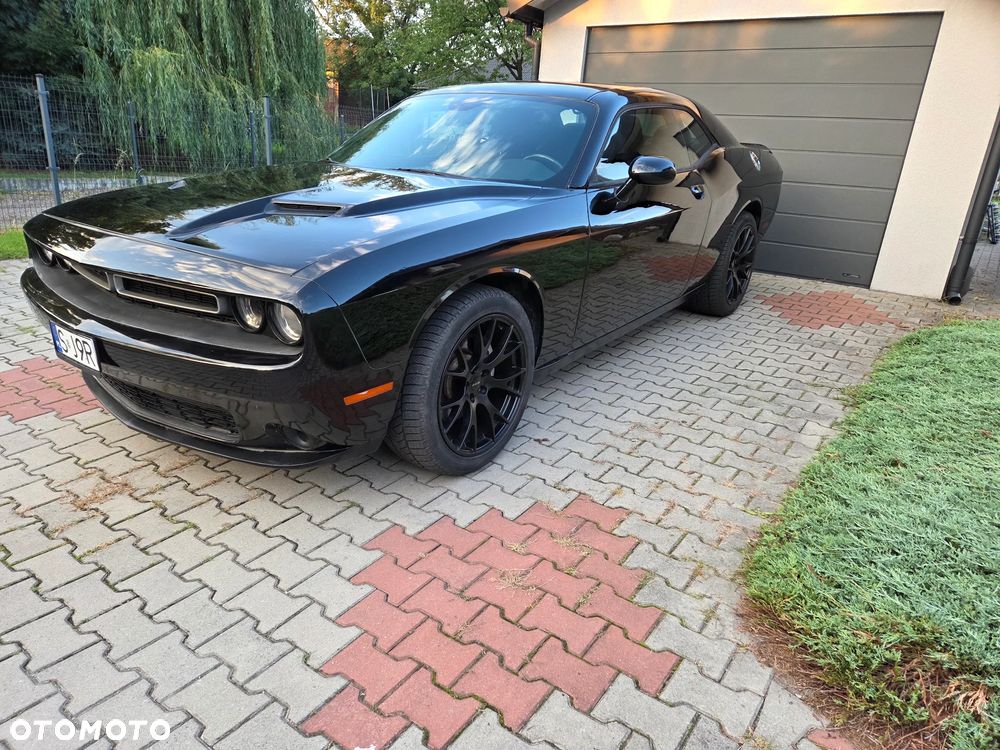 Dodge Challenger - 7