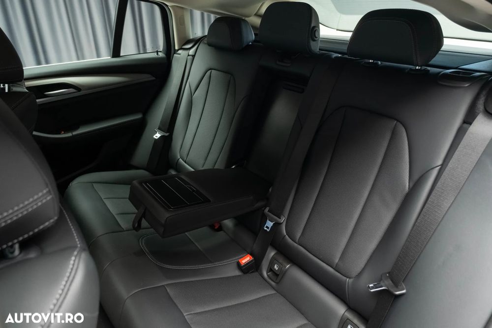 BMW X4 xDrive30d AT MHEV - 32