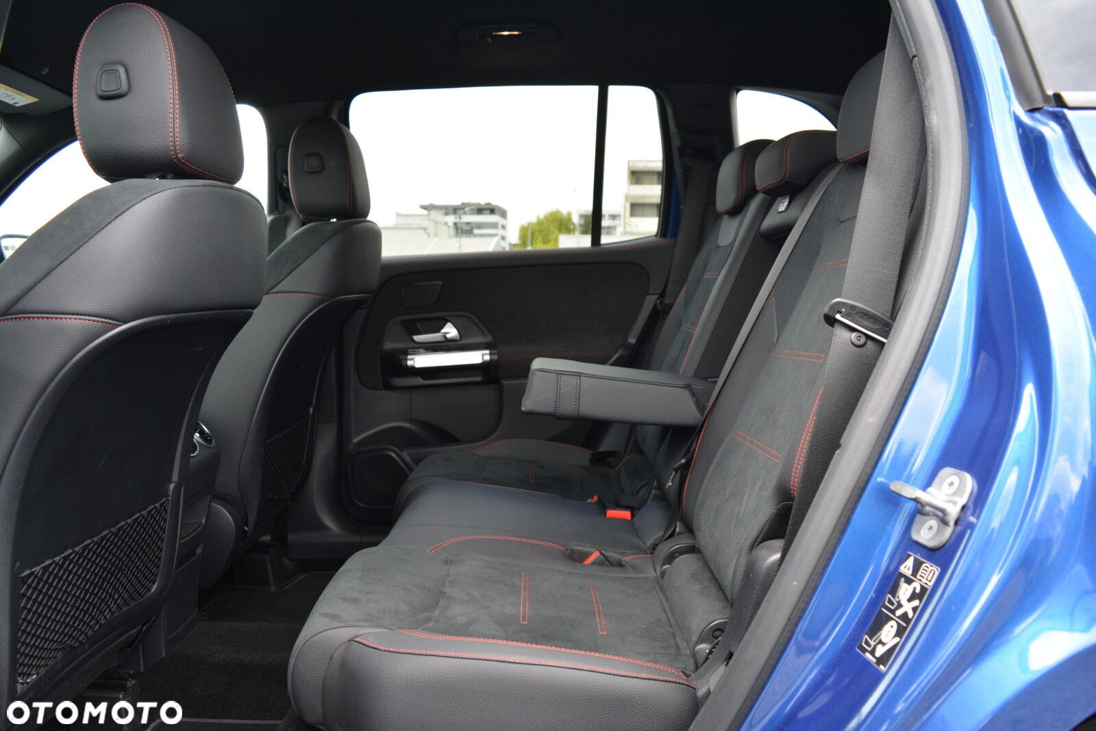 Mercedes-Benz GLB 200 d 4-Matic AMG Line 8G-DCT - 28