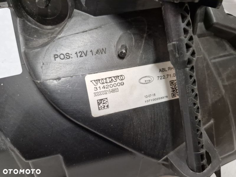 VOLVO V40 II 2 LAMPA REFLEKTOR LEWY PRZÓD 31420009 XENON UK - 10