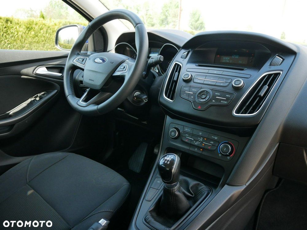 Ford Focus 1.0 EcoBoost Trend Edition - 6