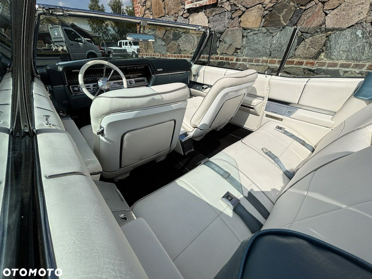 Cadillac Deville - 9