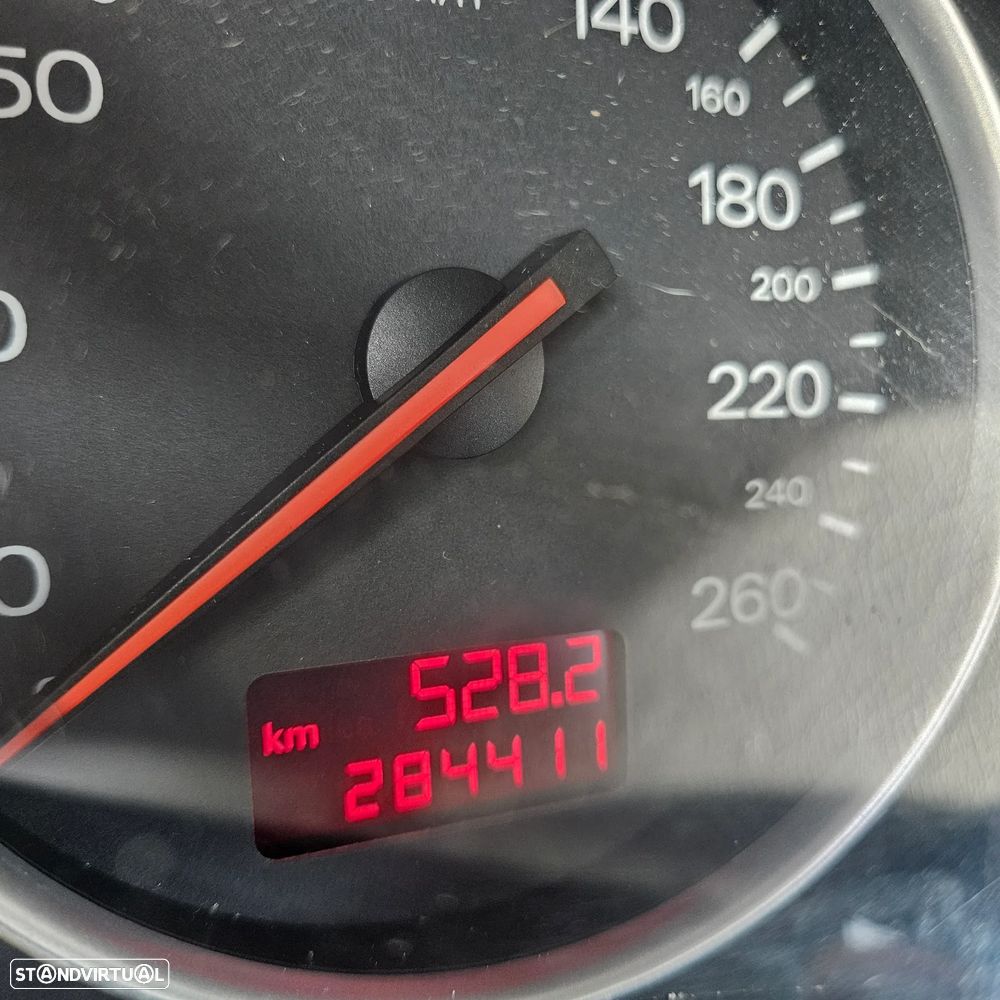 Audi A4 1.9 TDI m6 Exclusive - 7
