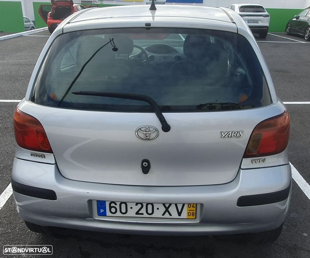 Toyota Yaris - 4