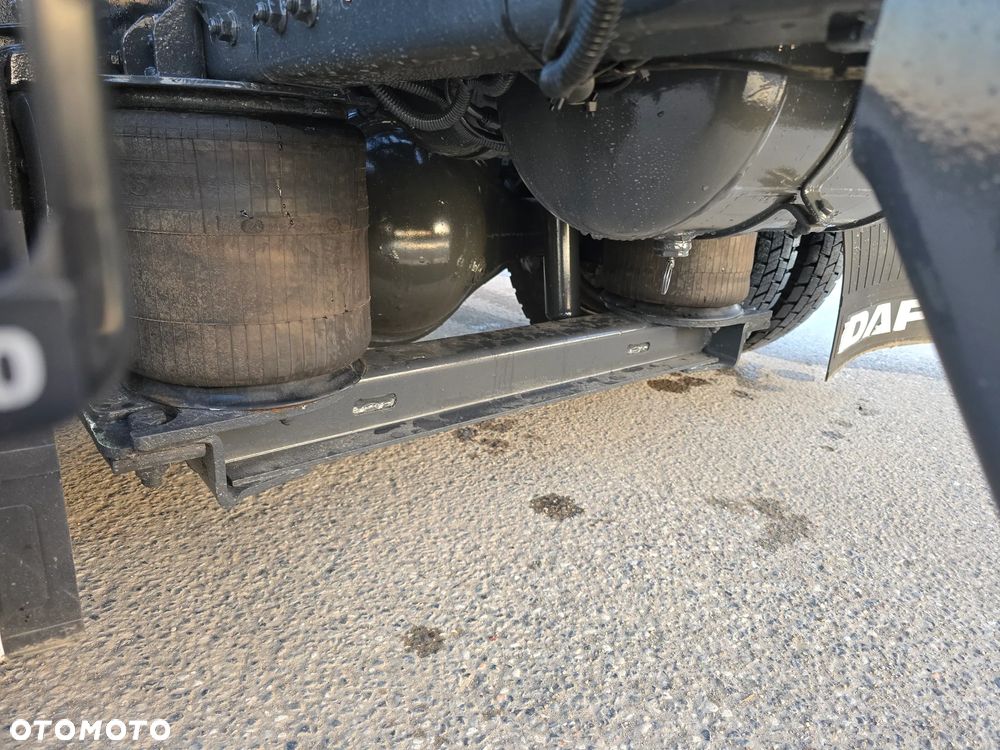 DAF LF 210 Hakowiec 2015 SKIBICKI E6 11990kg KP7 hak gruz śmieci budowlane kontener do hakowca - 23