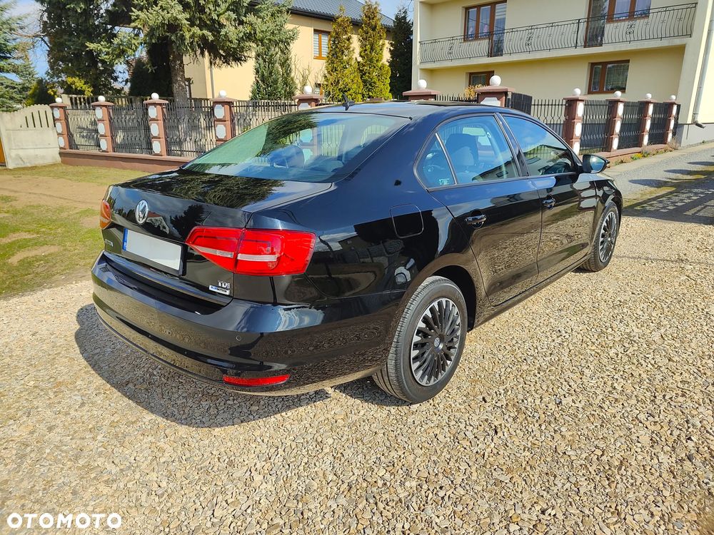 Volkswagen Jetta 2.0 TDI DPF BMT Trendline - 3