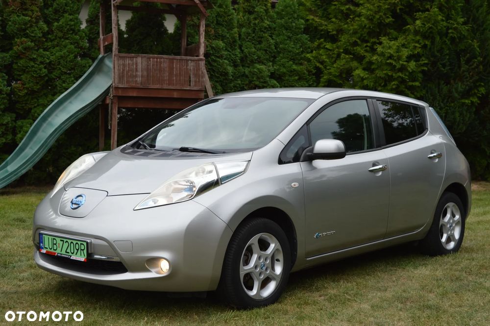 Nissan Leaf 24 kWh (mit Batterie) Visia + - 8