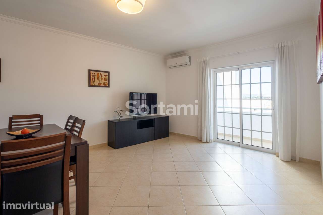 Apartamento T2 Venda em Quarteira,Loulé - Grande imagem: 3/17