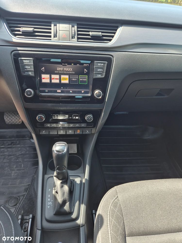 Skoda RAPID 1.0 TSI Style DSG - 13