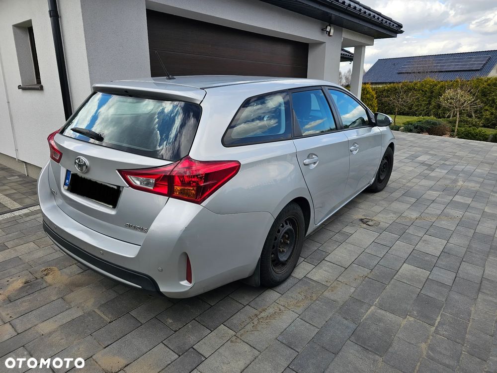 Toyota Auris 1.4 D-4D Active - 5
