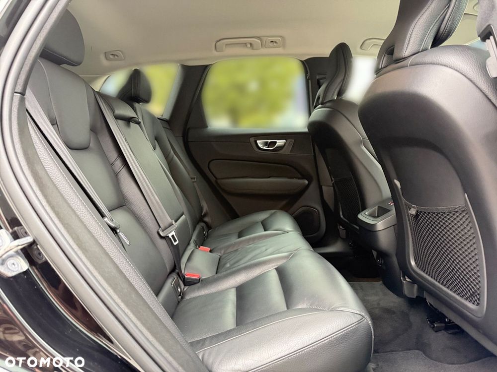 Volvo XC 60 - 30