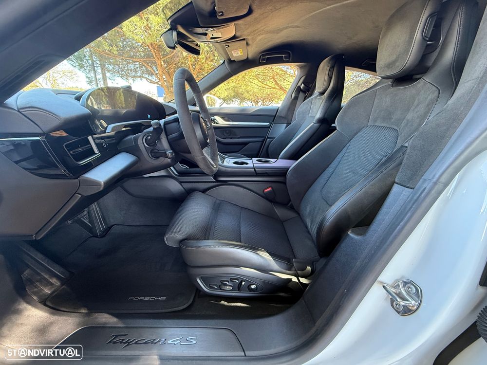 Porsche Taycan 4S Bateria Performance Plus - 17