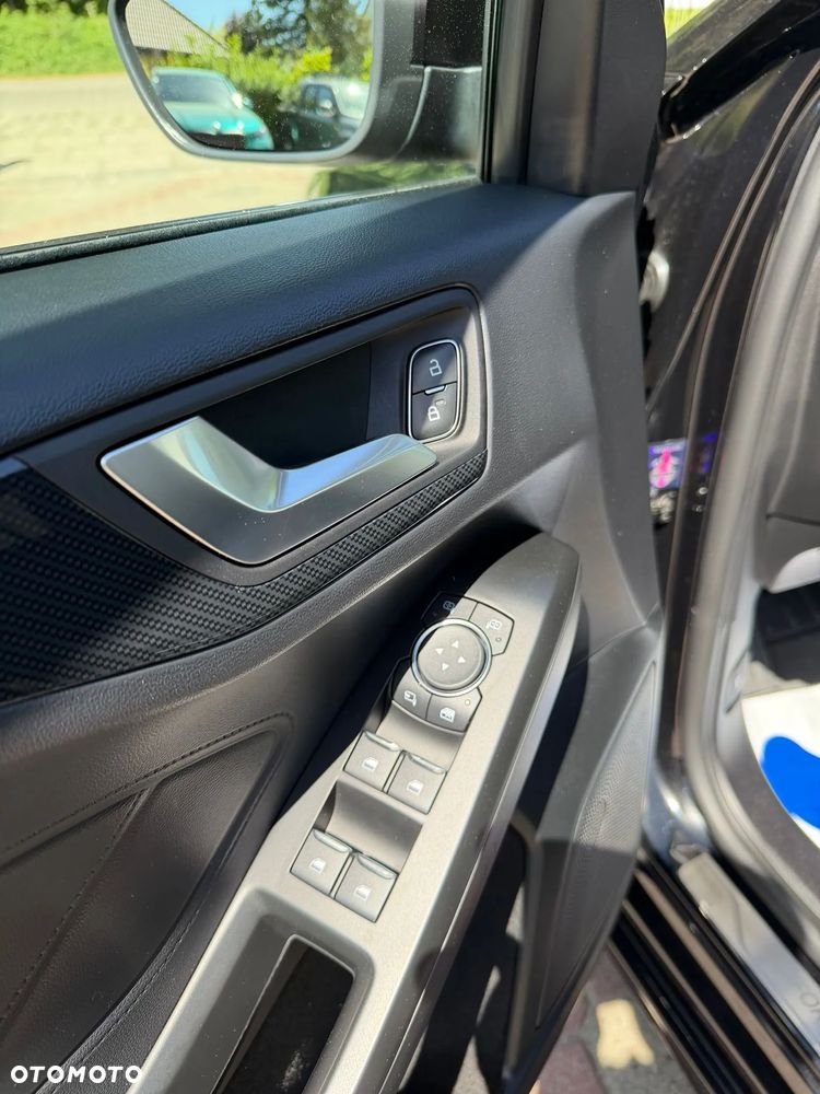 Ford Focus 2.0 EcoBlue ST - 31