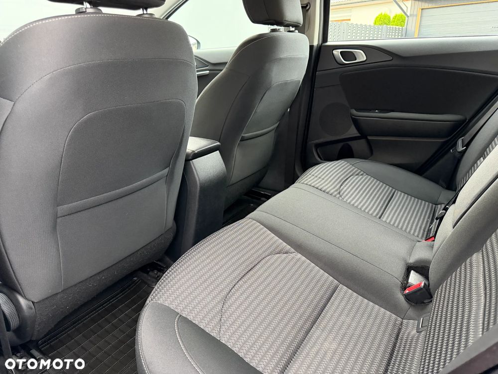Kia Ceed 1.5 T-GDI M - 24