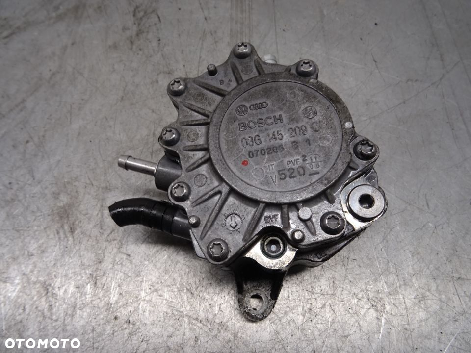 PASSAT B6 / A6 C6 04-07 2.0TDI POMPA VACU VACUM 03G145209C - 2