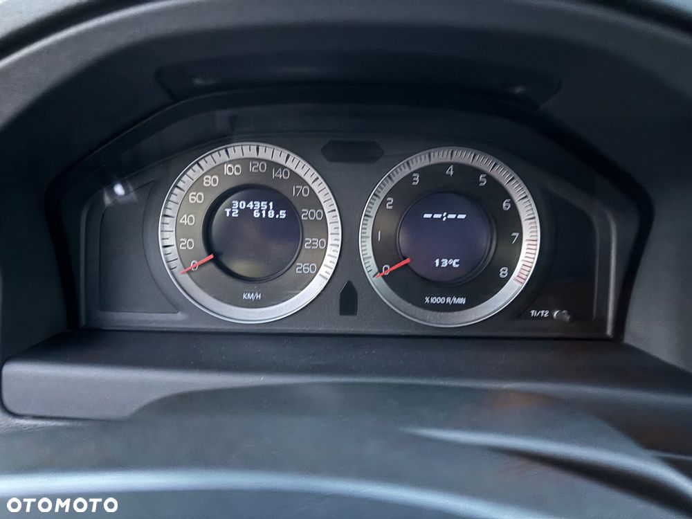 Volvo V70 2.5T Summum - 11