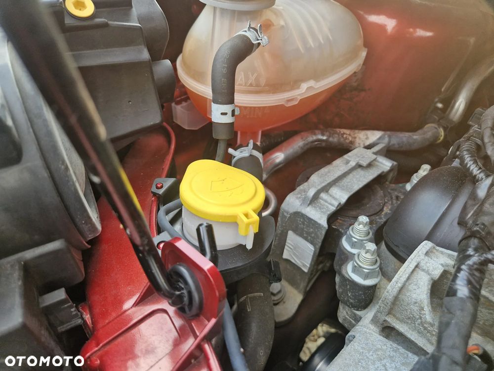 Ford Kuga 1.5 EcoBoost 2x4 Titanium - 18