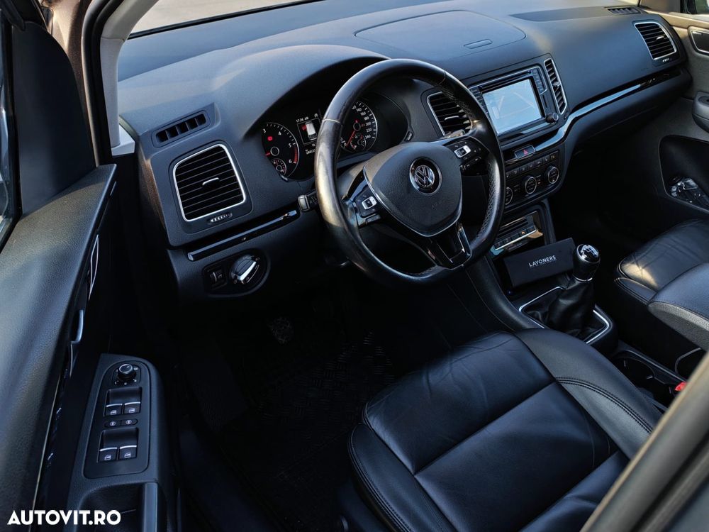 Volkswagen Sharan 2.0 TDI BlueMotion Technology Highline - 8