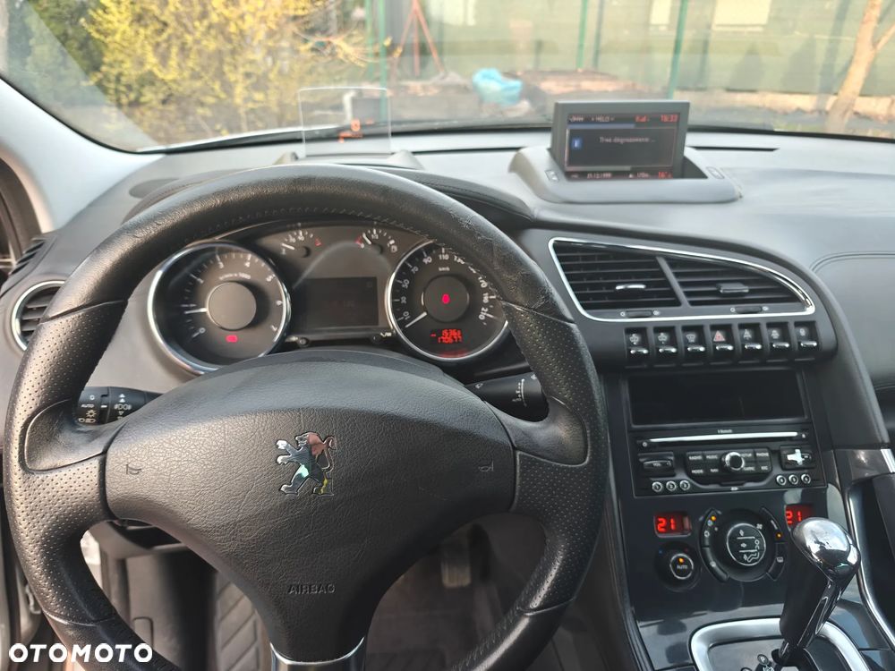 Peugeot 3008 1.6 Premium - 8