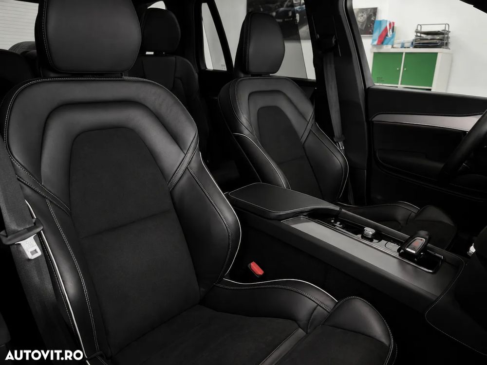 Volvo XC 90 T8 AWD Recharge Ultimate Dark - 19