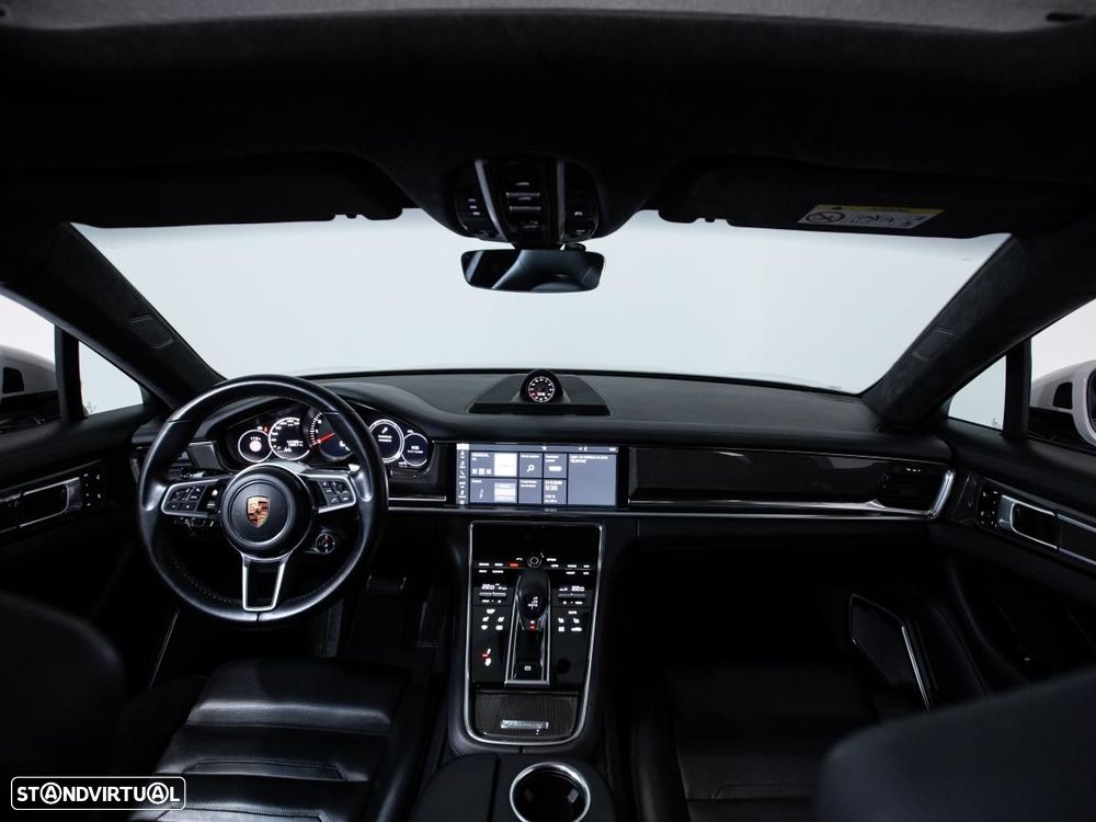 Porsche Panamera - 8