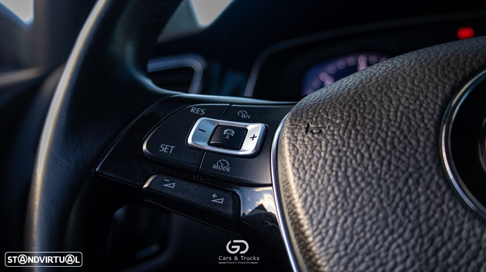 VW Golf Variant 2.0 TDi R-Line - 28