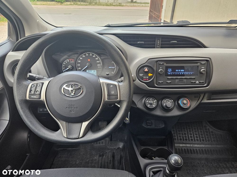 Toyota Yaris 1.5 Active - 9