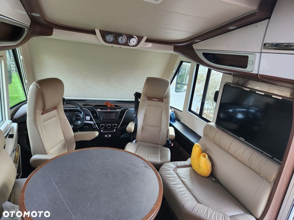 Carthago Chic S-plus I52QB - 18