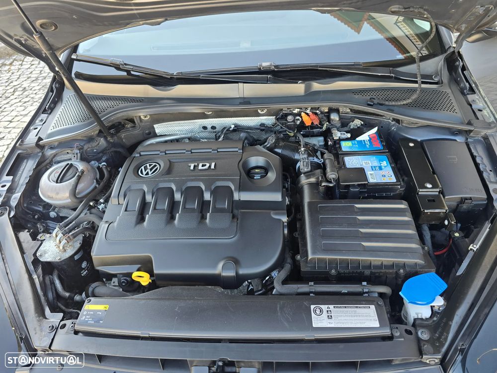 VW Golf 1.6 TDI BlueMotion Lounge - 11