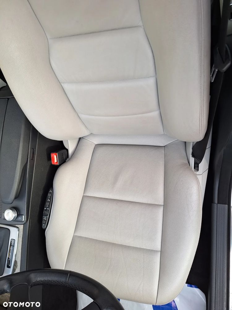 Mercedes-Benz Klasa C 250 CGI BlueEff Elegance - 12