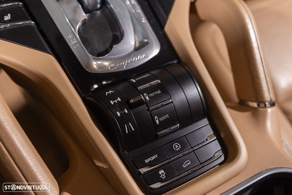 Porsche Cayenne - 17