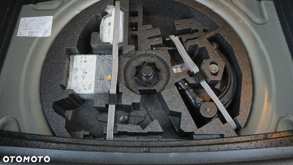 Volkswagen Golf Plus 1.4 TSI Comfortline DSG - 17