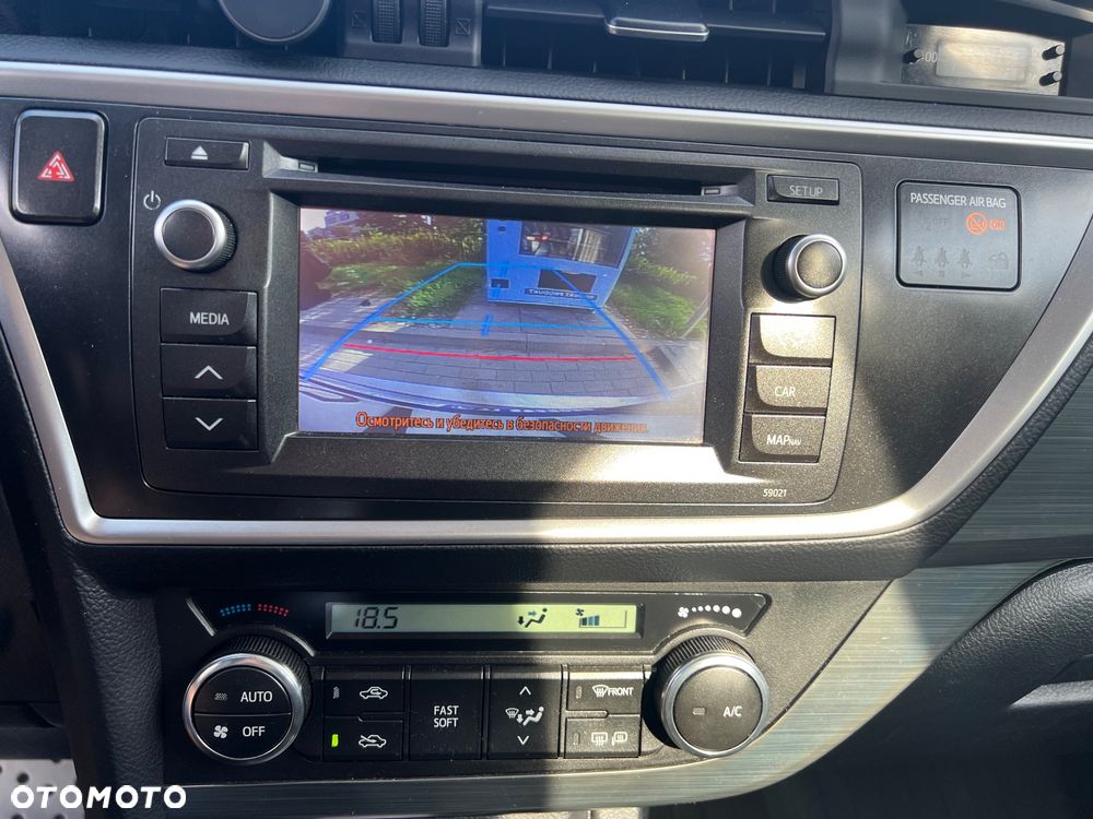 Toyota Auris - 8