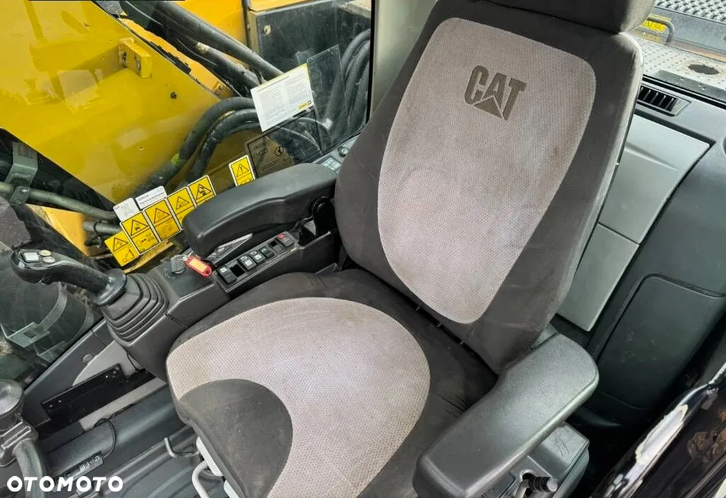 Caterpillar M313D - 8