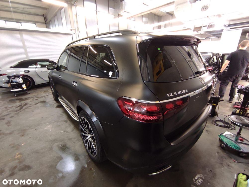 Mercedes-Benz GLS - 3