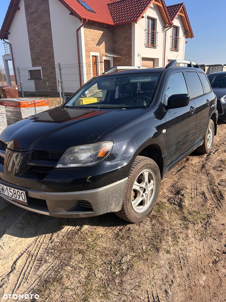 Mitsubishi Outlander 2.0 Comfort 4WD - 7