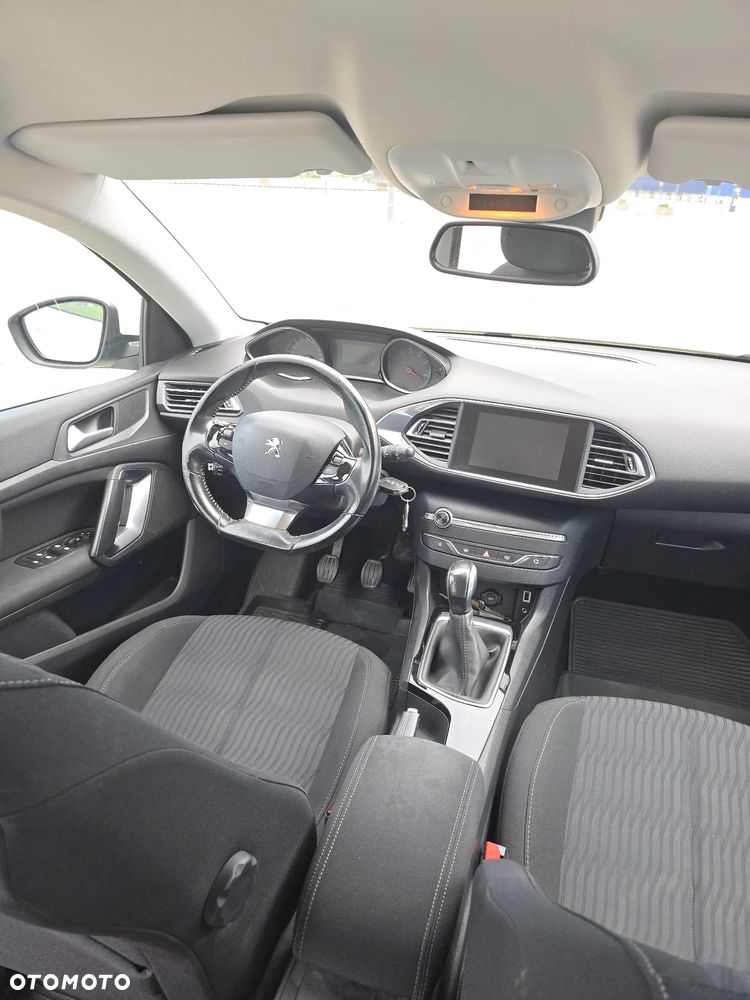 Peugeot 308 1.2 PureTech Active S&S - 13