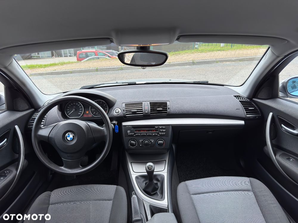 BMW Seria 1 - 21