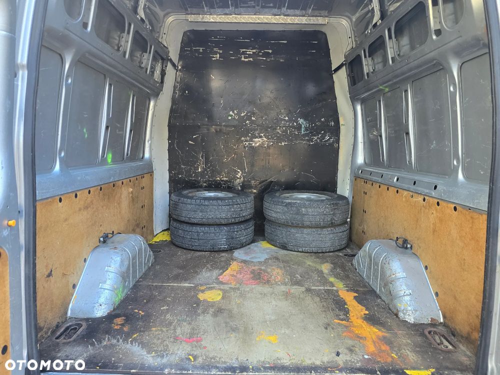 Ford Transit - 19