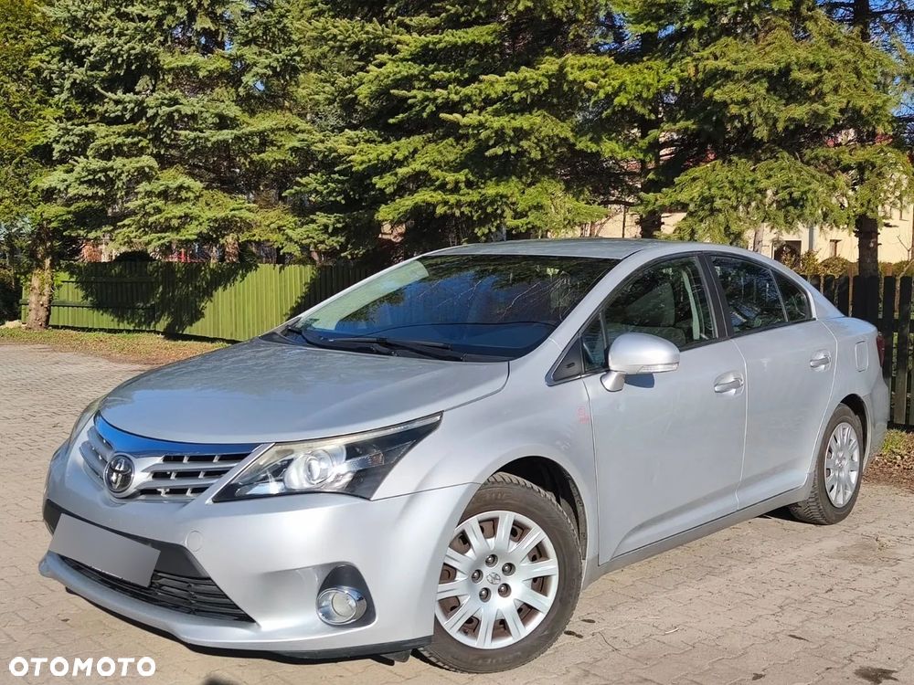 Toyota Avensis 1.8 Luna EU5 - 5